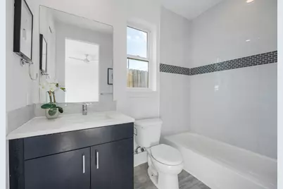 7327 Shadyvilla Pointe Drive, Houston, TX 77055 - Photo 11