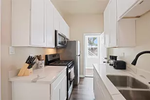 2127 Avenue O, Galveston, TX 77550 - Photo 11