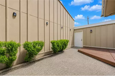 6102 W Airport Boulevard #18, Houston, TX 77035 - Photo 25