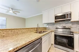 6102 W Airport Blvd, Houston, TX 77035 - Photo 9