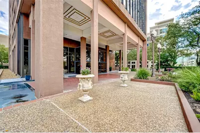 5150 Hidalgo Street #402, Houston, TX 77056 - Photo 3