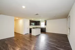 3810 Lynnfield St, Houston, TX 77016 - Photo 3