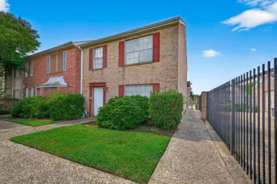 4064 Belle Park Drive #4064, Houston, TX 77072 - Photo 3