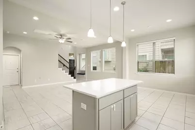 8718 Laurel Crest Drive, Missouri City, TX 77459 - Photo 11