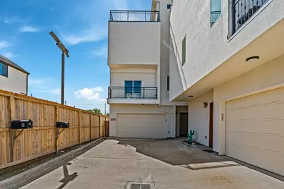 2218 Converse Street #C, Houston, TX 77006 - Photo 1