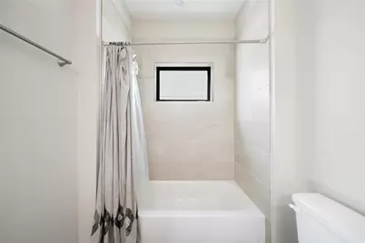 5905 Petty Street #D, Houston, TX 77007 - Photo 31