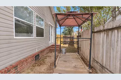 10011 Berrybriar Lane, Tomball, TX 77375 - Photo 17