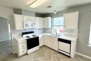 10811 Tallow Briar, Houston, TX 77075 - Photo 9