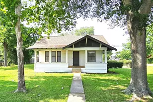 315 High St, Tomball, TX 77375 - Photo 1
