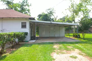 315 High St, Tomball, TX 77375 - Photo 27