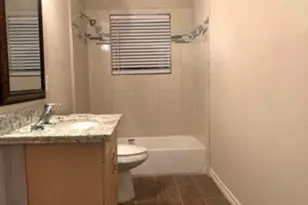207 Frawley St, Houston, TX 77009 - Photo 9