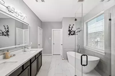 10031 Small Pebble Way, Humble, TX 77396 - Photo 5