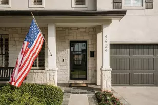 4424 Betty St, Bellaire, TX 77401 - Photo 3