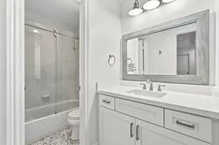 4424 Betty St, Bellaire, TX 77401 - Photo 41