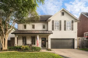 4424 Betty St, Bellaire, TX 77401 - Photo 1