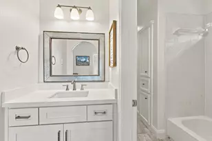 4424 Betty St, Bellaire, TX 77401 - Photo 37