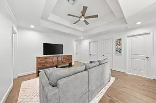 4424 Betty St, Bellaire, TX 77401 - Photo 25
