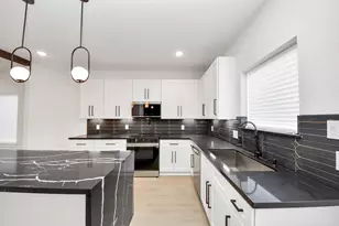 3319 Caplin St, Houston, TX 77026 - Photo 13