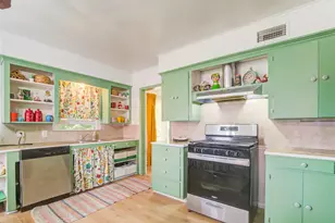 701 N Gaillard St, Baytown, TX 77520 - Photo 15