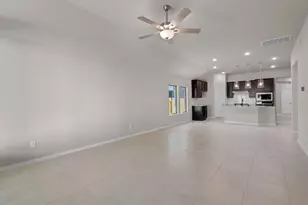 1048 Shl Crk Trl, Conroe, TX 77304 - Photo 9
