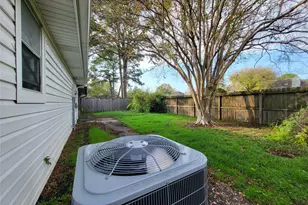 9406 Walnut Glen Dr, Houston, TX 77064 - Photo 23