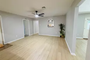 4234 Fleet Ln Ln, Deer Park, TX 77536 - Photo 7