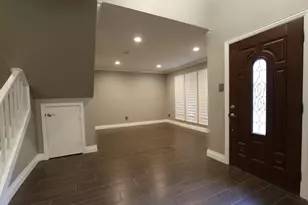 2842 River Birch Dr, Sugar Land, TX 77479 - Photo 5