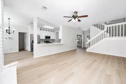 4718 Sunshine Drive, Sugar Land, TX 77479 - Photo 5