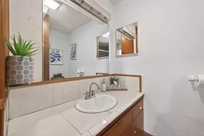 10502 Hollyglen Drive, Houston, TX 77016 - Photo 23