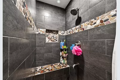 10502 Hollyglen Drive, Houston, TX 77016 - Photo 27