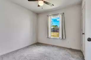 2029 6th St, Hempstead, TX 77445 - Photo 17