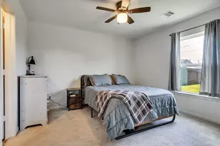 2029 6th St, Hempstead, TX 77445 - Photo 13