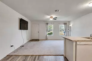2029 6th St, Hempstead, TX 77445 - Photo 9