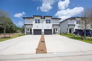1939 Longmire Villas Ct, Conroe, TX 77304 - Photo 33