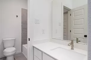 1939 Longmire Villas Ct, Conroe, TX 77304 - Photo 27