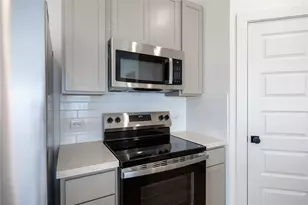 1939 Longmire Villas Ct, Conroe, TX 77304 - Photo 15