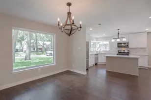 730 Bison Dr, Houston, TX 77079 - Photo 9