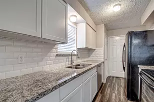 3213 Wavecrest St, League City, TX 77573 - Photo 9