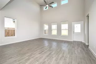 15119 Statice Trl, Houston, TX 77044 - Photo 11