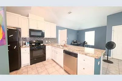 4562 Edfield Street, Houston, TX 77051 - Photo 9