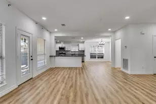 206 Doncaster St, Conroe, TX 77303 - Photo 11