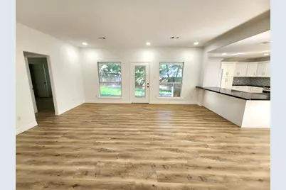 206 Doncaster Street, Conroe, TX 77303 - Photo 3