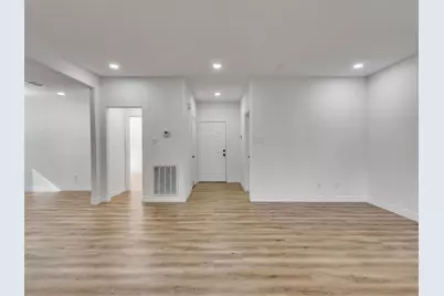 206 Doncaster Street, Conroe, TX 77303 - Photo 9