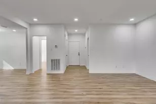 206 Doncaster St, Conroe, TX 77303 - Photo 9