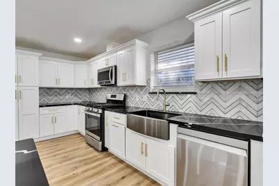 206 Doncaster Street, Conroe, TX 77303 - Photo 17