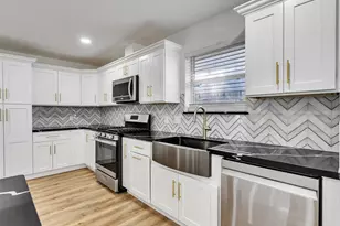 206 Doncaster St, Conroe, TX 77303 - Photo 17