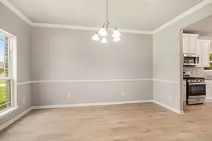 107 Pecan Valley Dr, West Columbia, TX 77486 - Photo 5