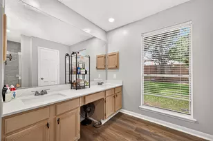 8815 Driftstone Dr, Spring, TX 77379 - Photo 23
