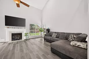 8815 Driftstone Dr, Spring, TX 77379 - Photo 7