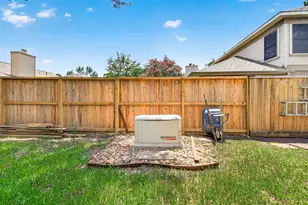 8815 Driftstone Dr, Spring, TX 77379 - Photo 37